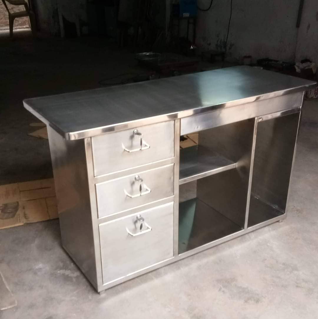 Computer Table